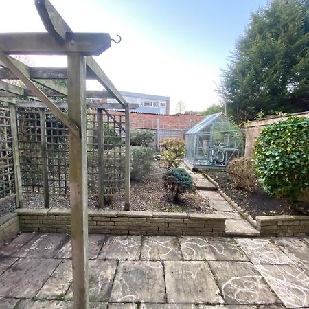 Serene 4Br In Harborne Close To Qe Hospital, Harborne Centre Birmingham Kültér fotó