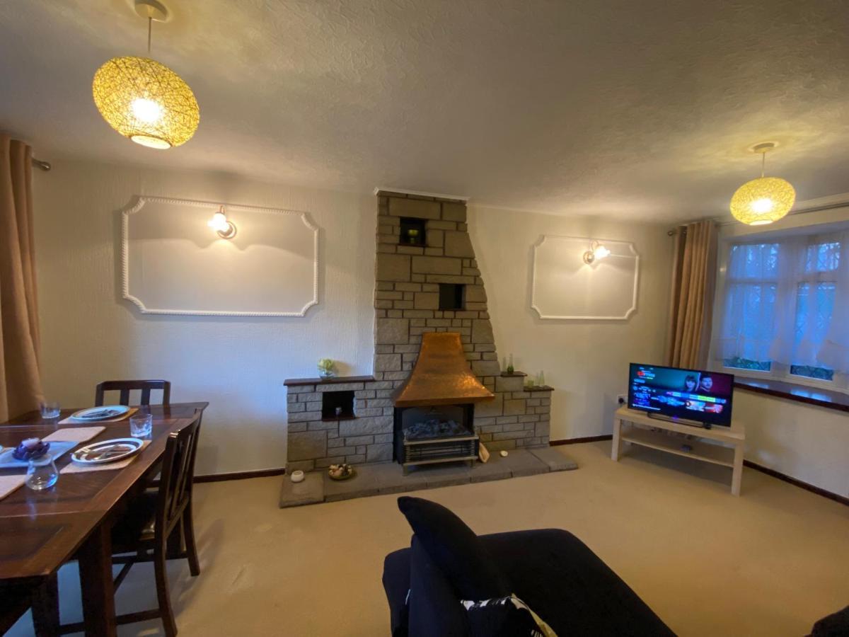 Serene 4Br In Harborne Close To Qe Hospital, Harborne Centre Birmingham Kültér fotó