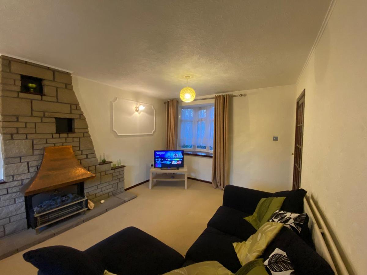 Serene 4Br In Harborne Close To Qe Hospital, Harborne Centre Birmingham Kültér fotó